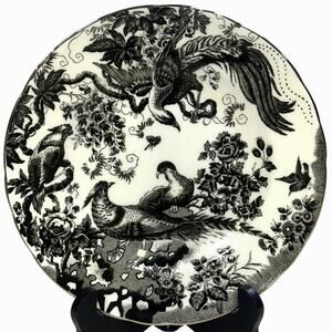 Royal Crown Derby England Retired 2001-2019 'Black Aves' Platinum Salad Plate